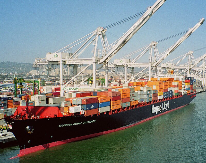 Hapag Lloyd ship