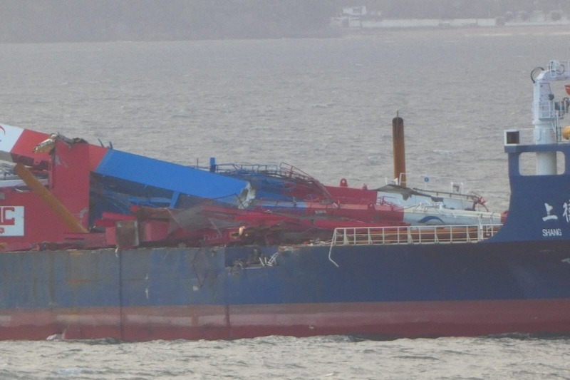 heavy lift судно Shang De Wu Yi Shan