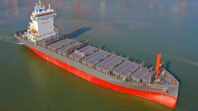 Контейнеровоз Hapag-Lloyd Nordatlantic