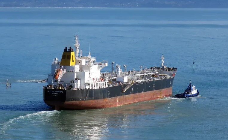 Somali pirates seize Malta tanker in Indian Ocean