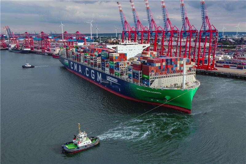 CMA CGM takes stake in Eurogate Hamburg terminal