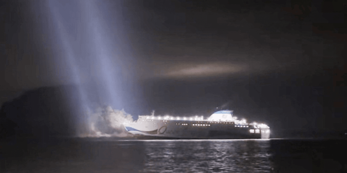 South Korean ferry grounding