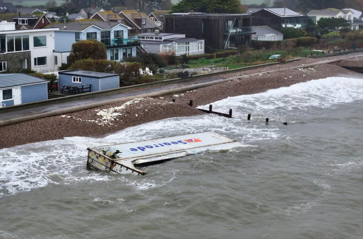Cargo ship loses 18 containers with exotic fruit in English Channel
