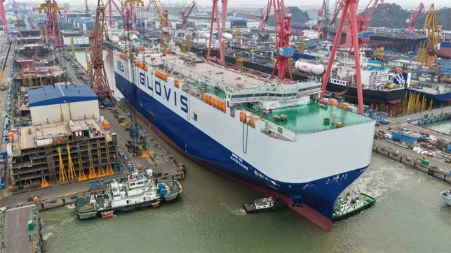 HMM takes delivery of 10,800 CEU car carrier record breaker