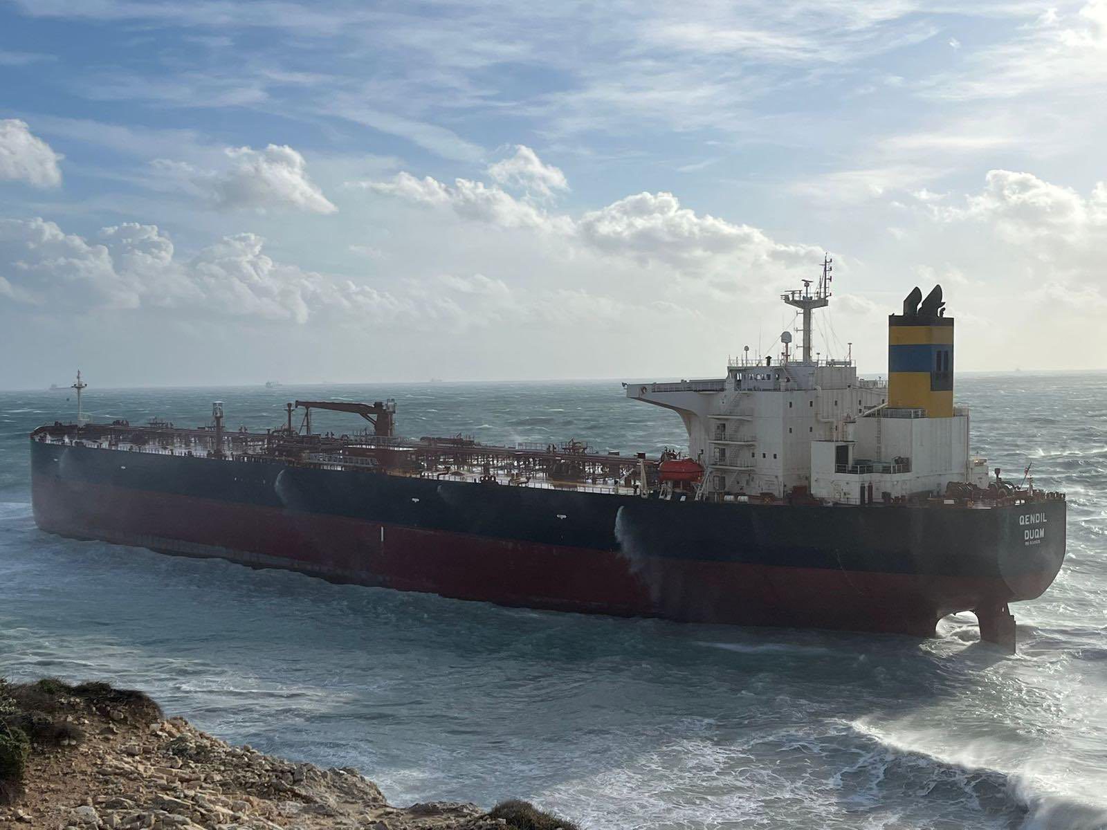 Russian shadow fleet tanker runs aground