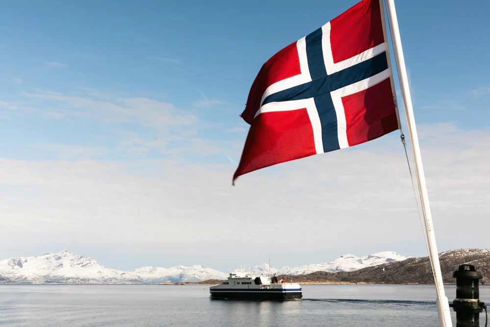 Norway bans its ships from entering the Strait of Hormuz
