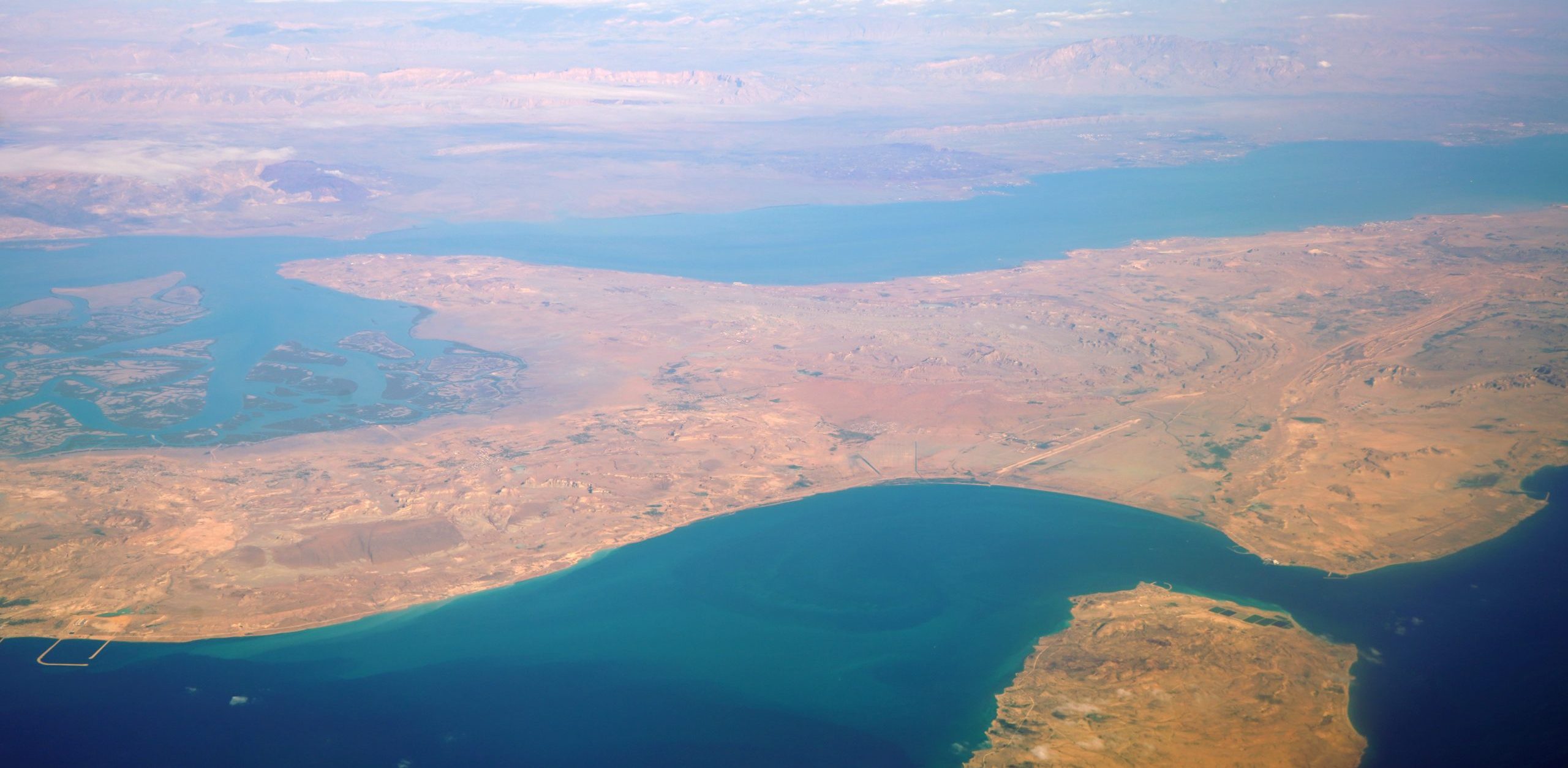 Iran Declares Strait of Hormuz Closed