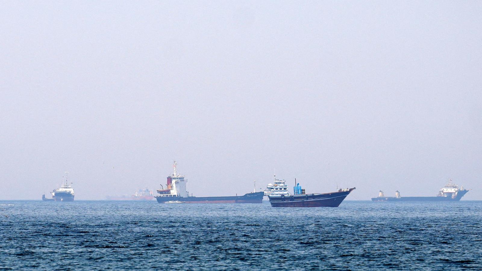 Strait of Hormuz crisis strands 20,000 seafarers