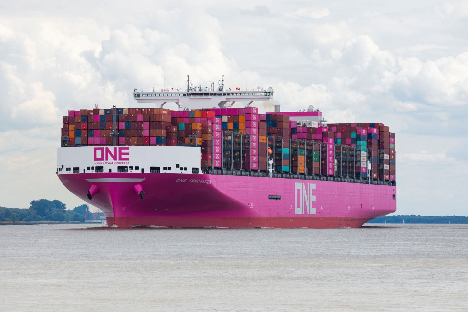 ONE orders six LNG dual-fuel containerships
