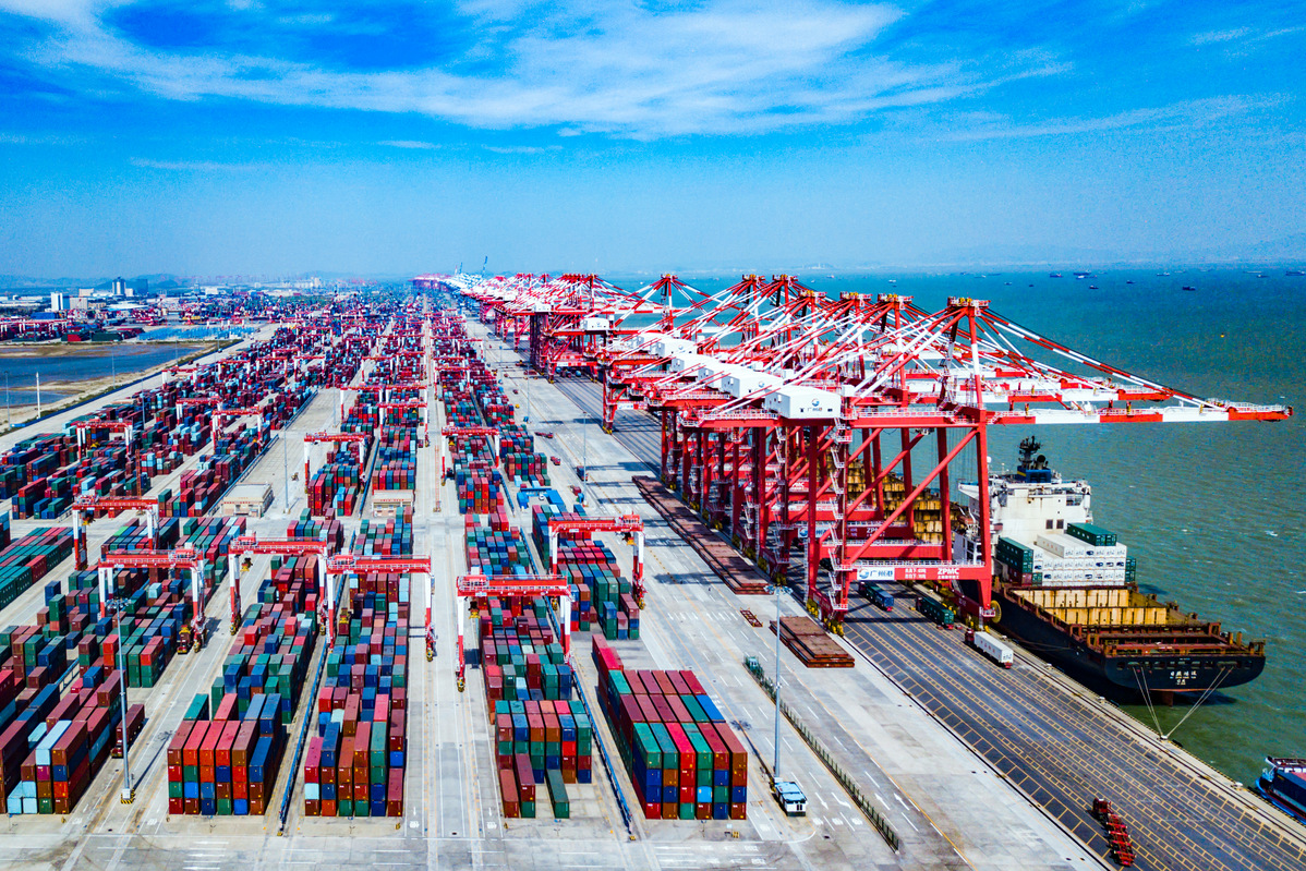 China fines major carriers over rate violations