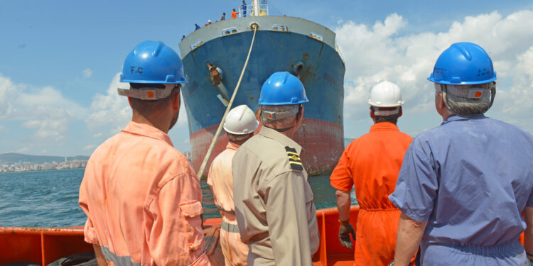 Global shipping needs 114,000 more officers by 2030, BIMCO and ICS warn