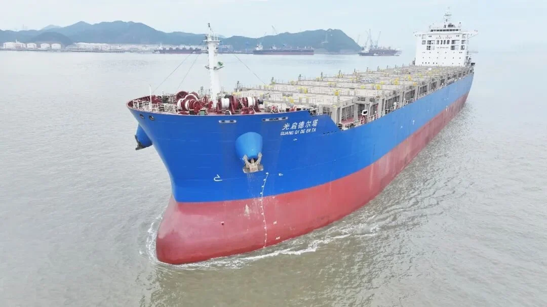 China completes world's largest bulker-to-containership conversion