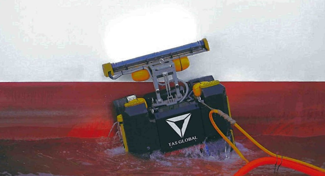 HD Hyundai develops robotic hull management system