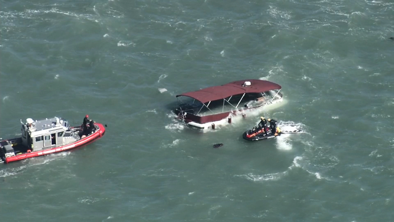 One dead, two remain missing after boat sinks in San Francisco Bay