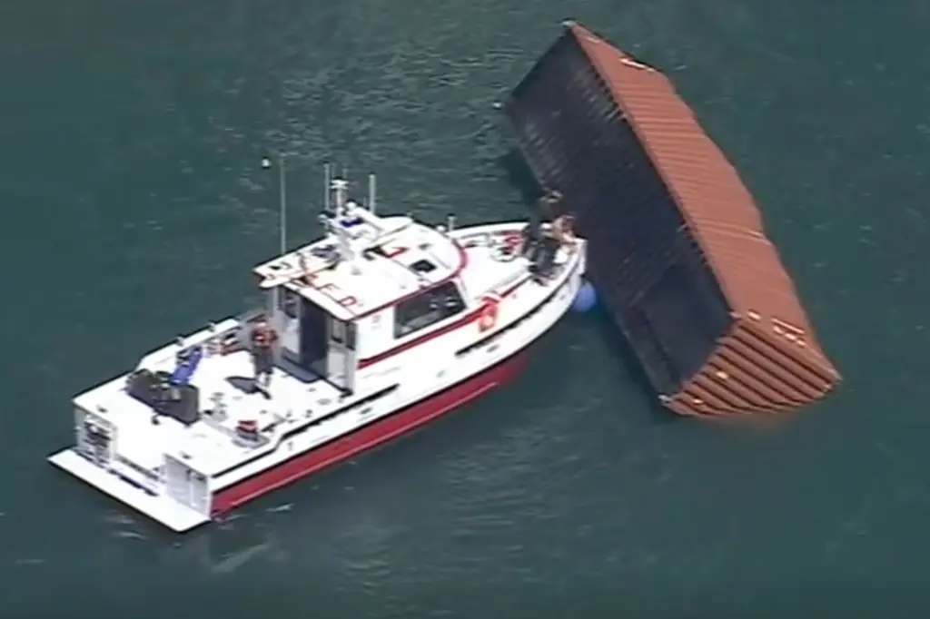 Three containers fall overboard at Port of Los Angeles